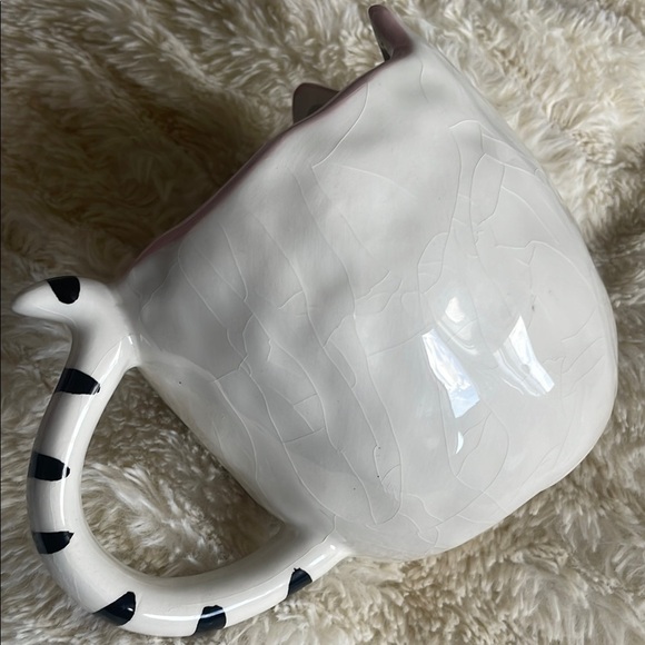 Charming Cat Mug with Pink Accents - Picture 6 of 8